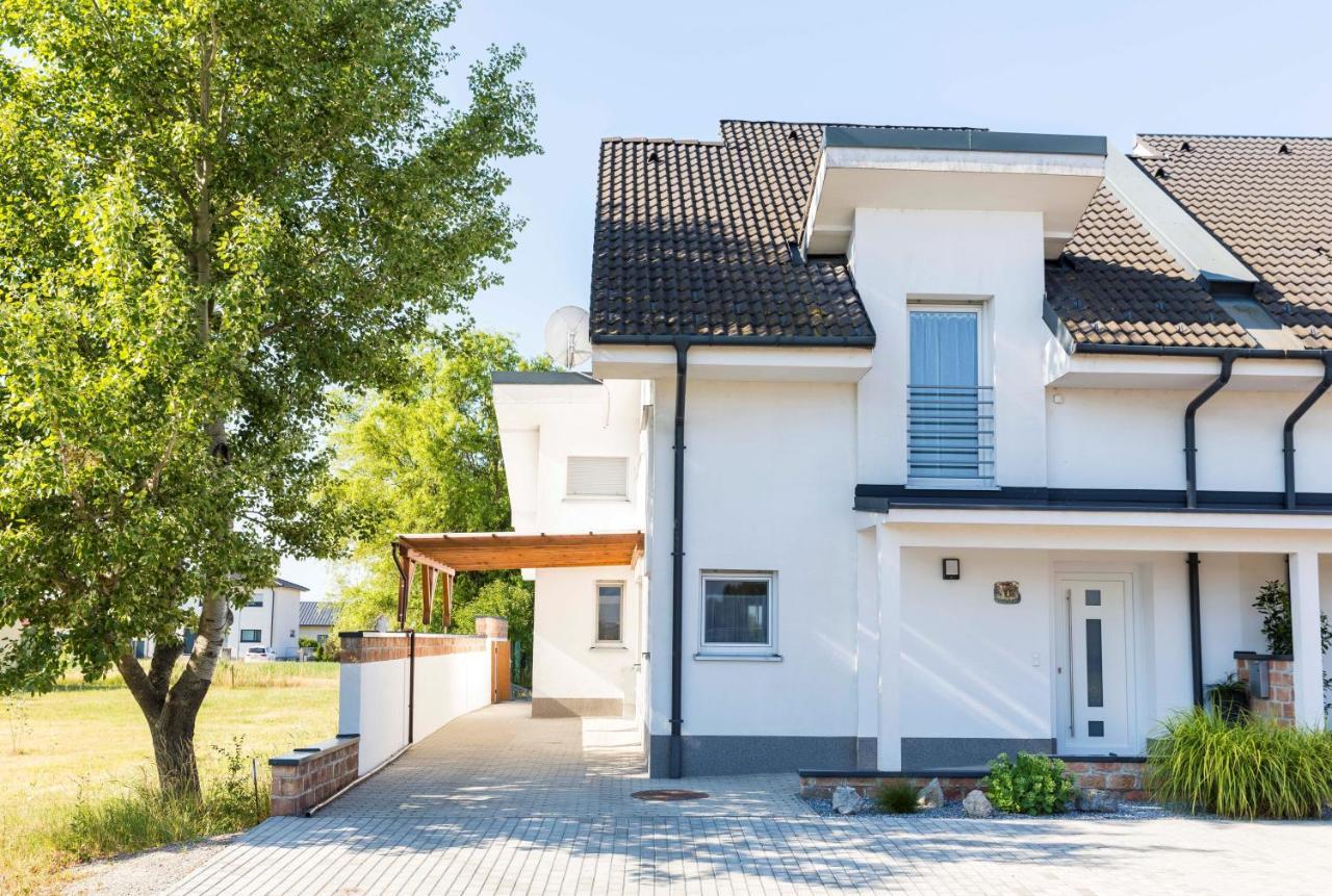 Domizil Illmitz Villa Ngoại thất bức ảnh